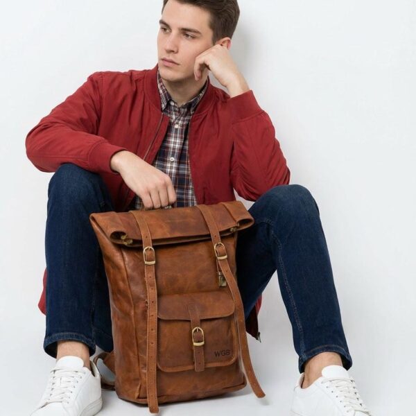 Amer Roll-Top Full-Grain Leather Backpack – Western-Modern Handcrafted Travel Pack