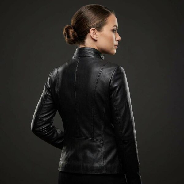 Petite Nero Cow Nappa Moto — Tailored Cropped Leather Jacket